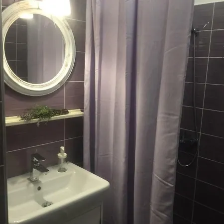 Appartement Cozy Garden 700m From St Luke S Hospital